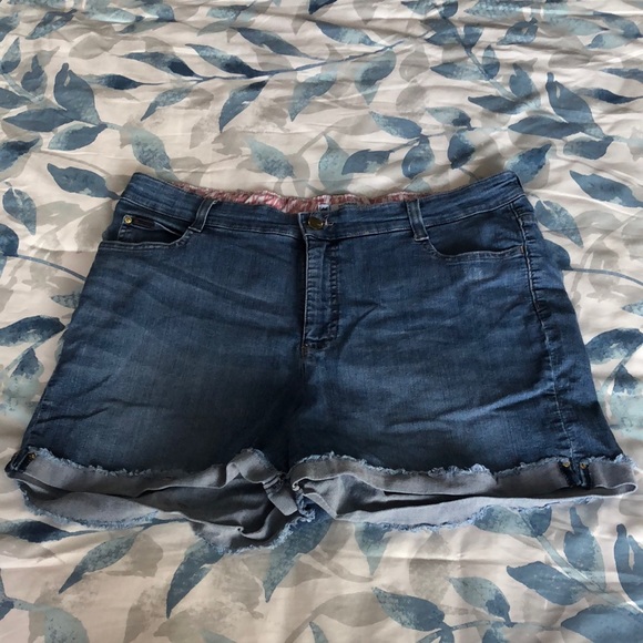 Lee Pants - Lee Women’s Midrise Jean Shorts